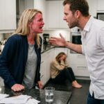 Helyet cseréltem az ikertestvéremmel, hogy megállítsam a kínzóját – ami ezután történt, mindenkit megdöbbentett